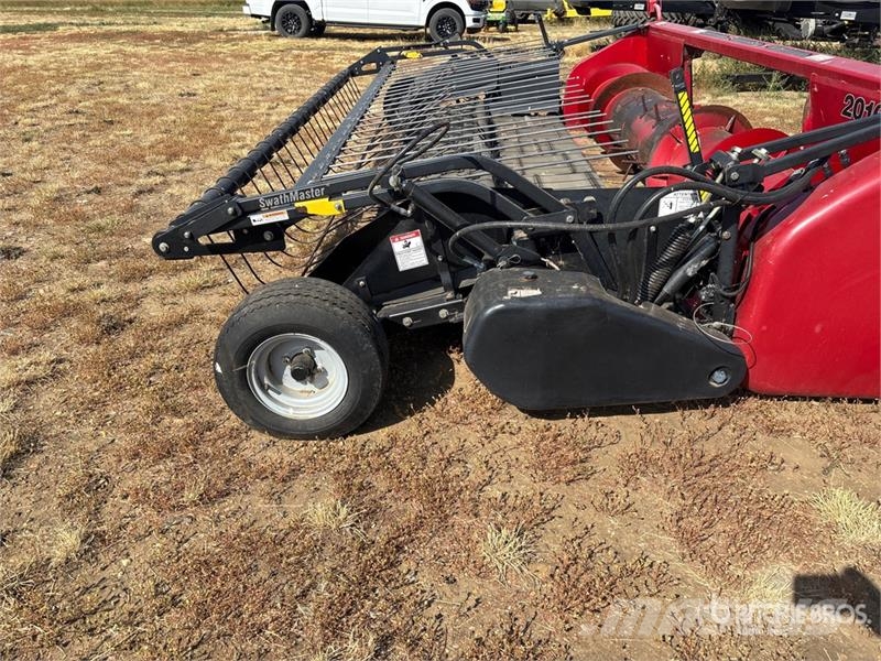 Case IH 2016 13 ft Combine Pickup Header Ceifeiras debulhadoras compactas