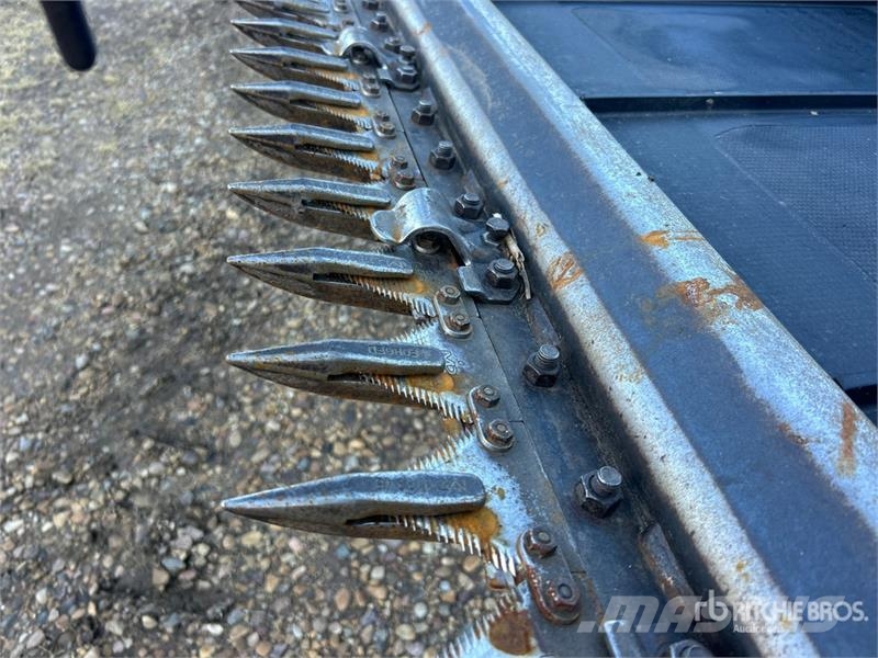Case IH 2152 Glave hederi za kombajne