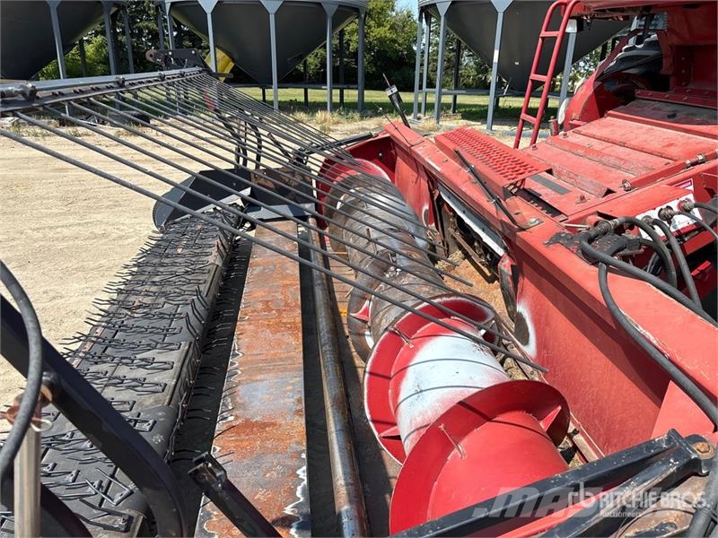 Case IH 2388 Θεριζοαλωνιστικές μηχανές