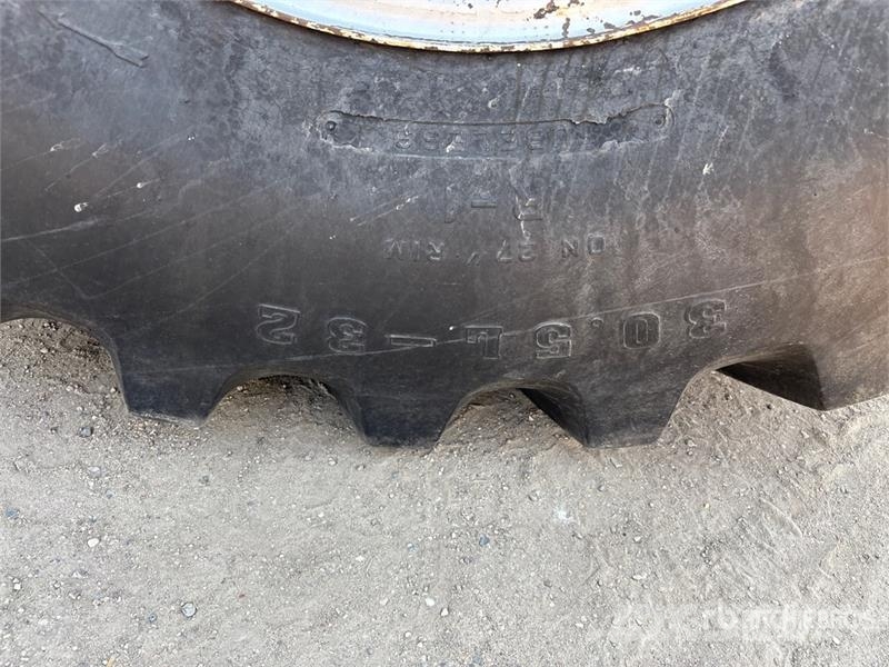 Case IH 2388 Θεριζοαλωνιστικές μηχανές