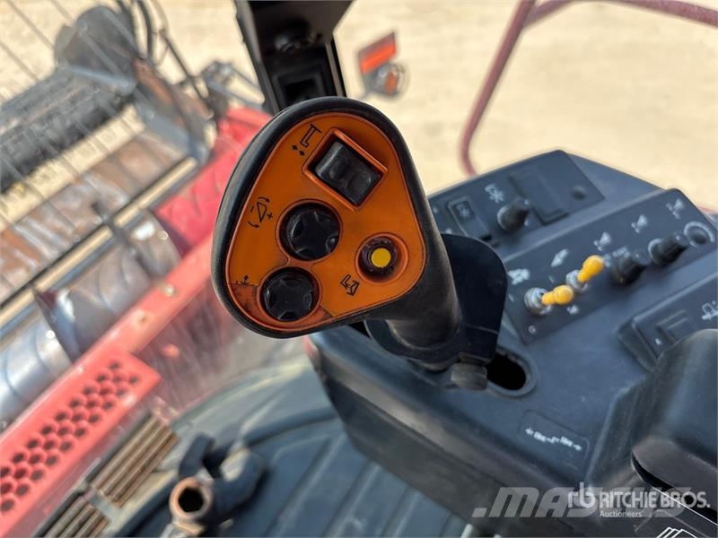 Case IH 2388 Θεριζοαλωνιστικές μηχανές