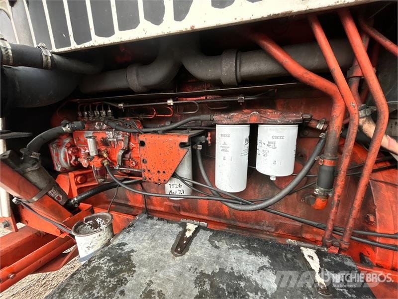 Case IH 2590 2WD Tractor الجرارات