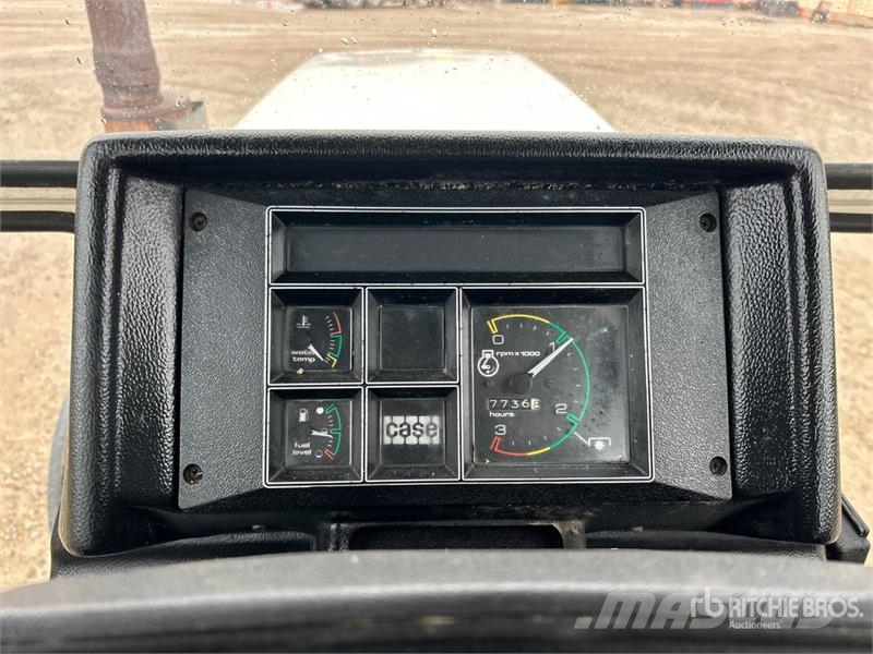 Case IH 2590 2WD Tractor الجرارات