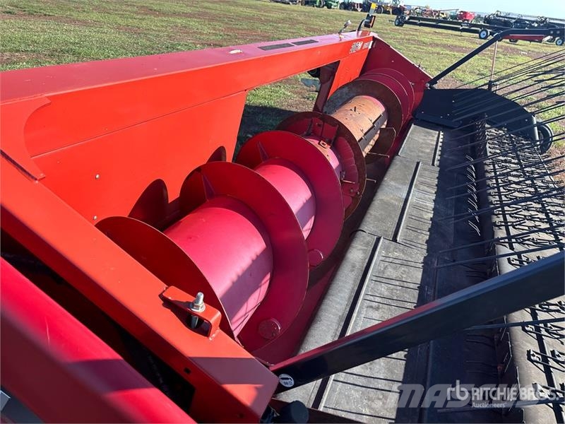 Case IH 3016 15 ft Combine Pickup Header コンバイン・ハーベスター・ヘッド