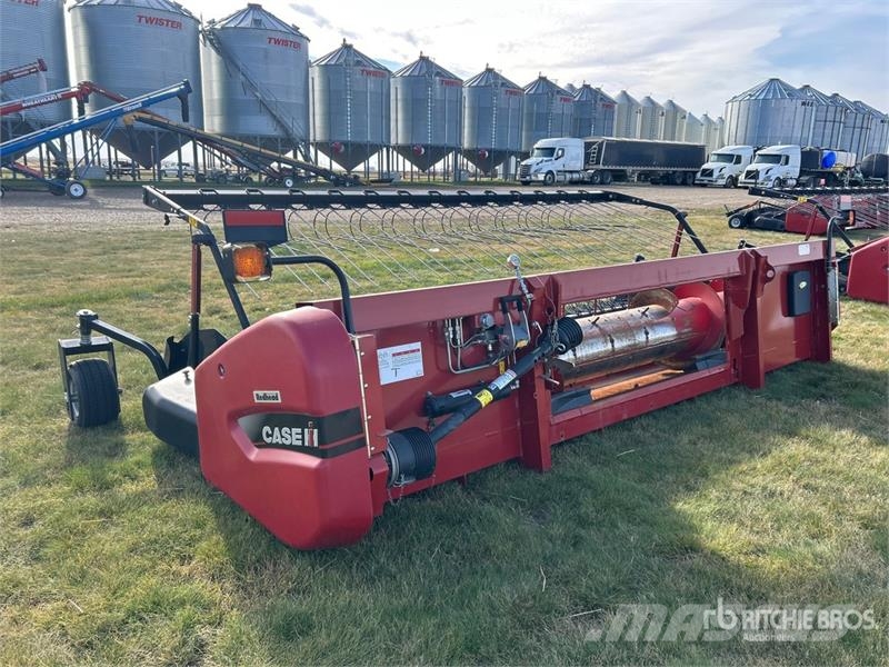 Case IH 3016 Series II 15 ft Combine Pickup Header Glave hederi za kombajne