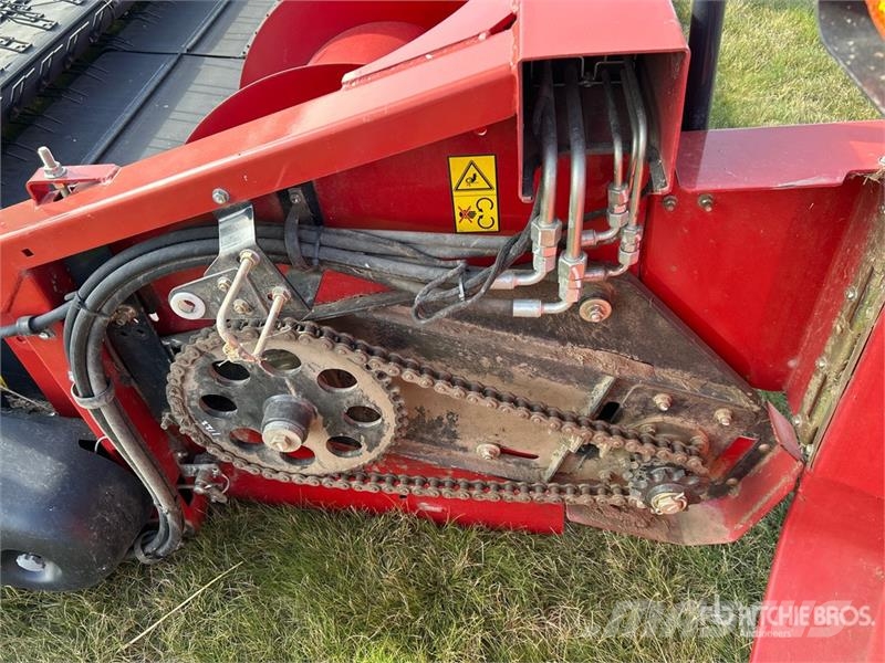Case IH 3016 Series II 15 ft Combine Pickup Header Glave hederi za kombajne