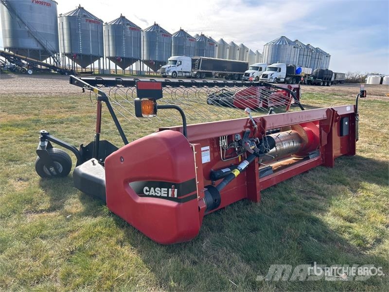 Case IH 3016 Series II 15 ft Combine Pickup Header Glave hederi za kombajne