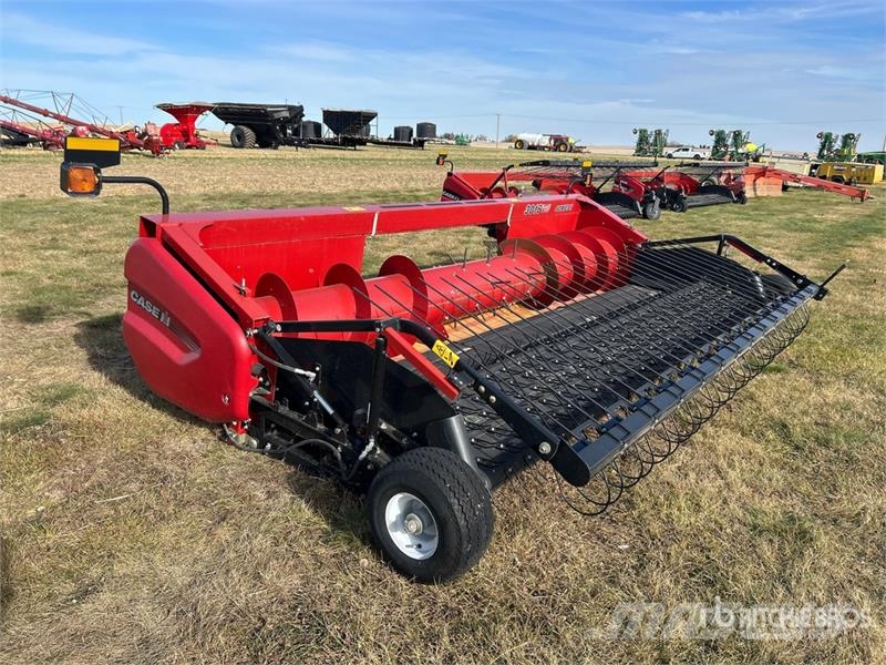 Case IH 3016 Series II 15 ft Combine Pickup Header Glave hederi za kombajne