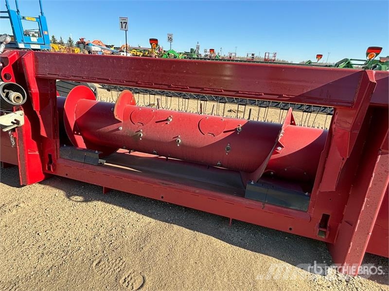 Case IH 3016 Series II 15 ft Combine Pickup Header Cabeçotes de colheitadeira