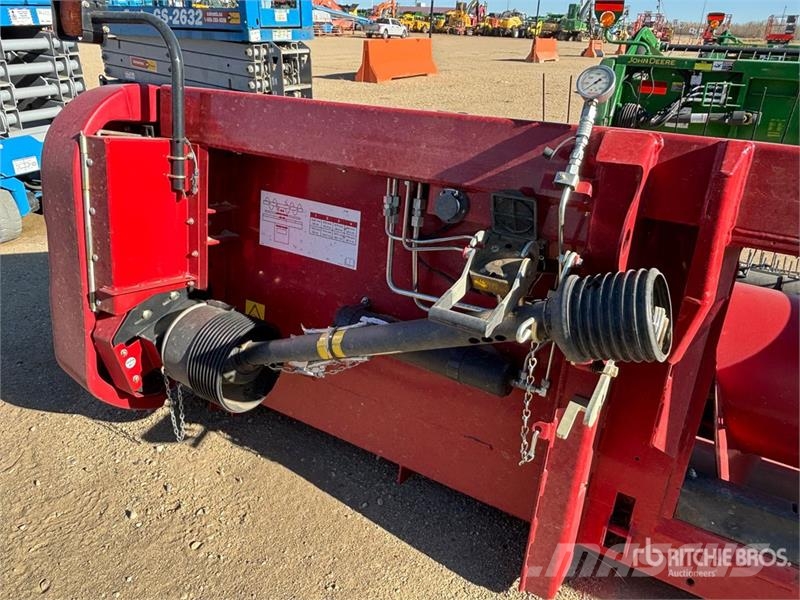 Case IH 3016 Series II 15 ft Combine Pickup Header Cabeçotes de colheitadeira