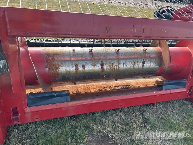 Case IH 3016 Series II 15 ft Combine Pickup Header Glave hederi za kombajne