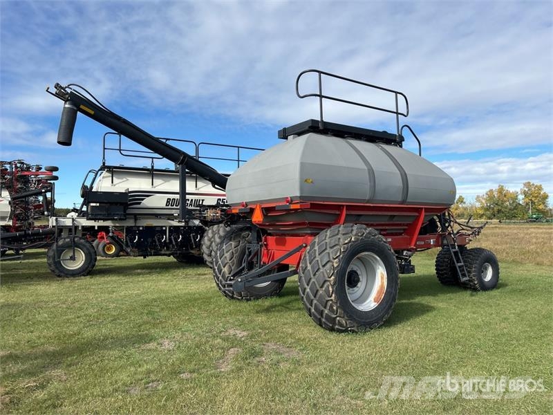 Case IH 3380 380 bu Tow-Behind Air Cart Sejačice