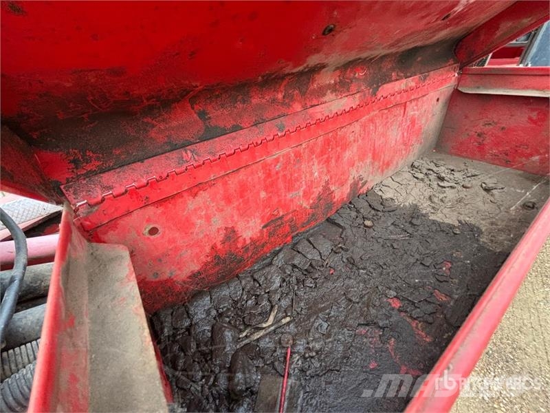 Case IH 3430 430 bu Tow-Between Air Cart Kylvökoneet