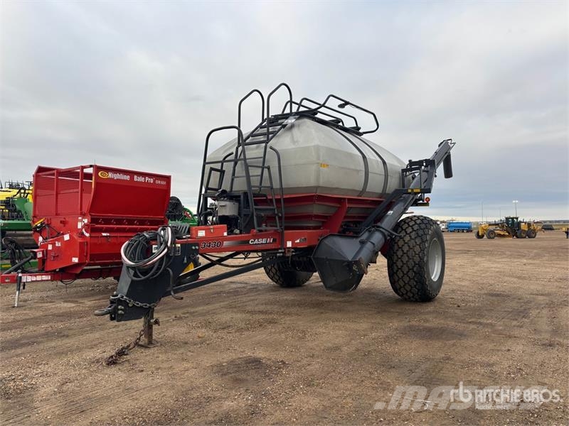 Case IH 3430 430 bu Tow-Between Air Cart Kylvökoneet