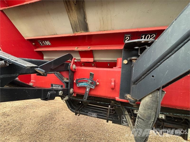 Case IH 3430 430 bu Tow-Between Air Cart Kylvökoneet