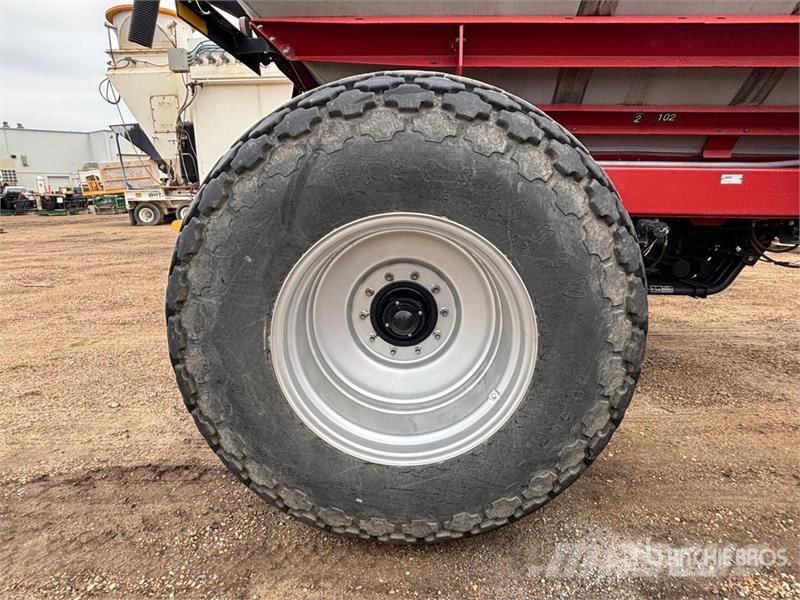 Case IH 3430 430 bu Tow-Between Air Cart Kylvökoneet