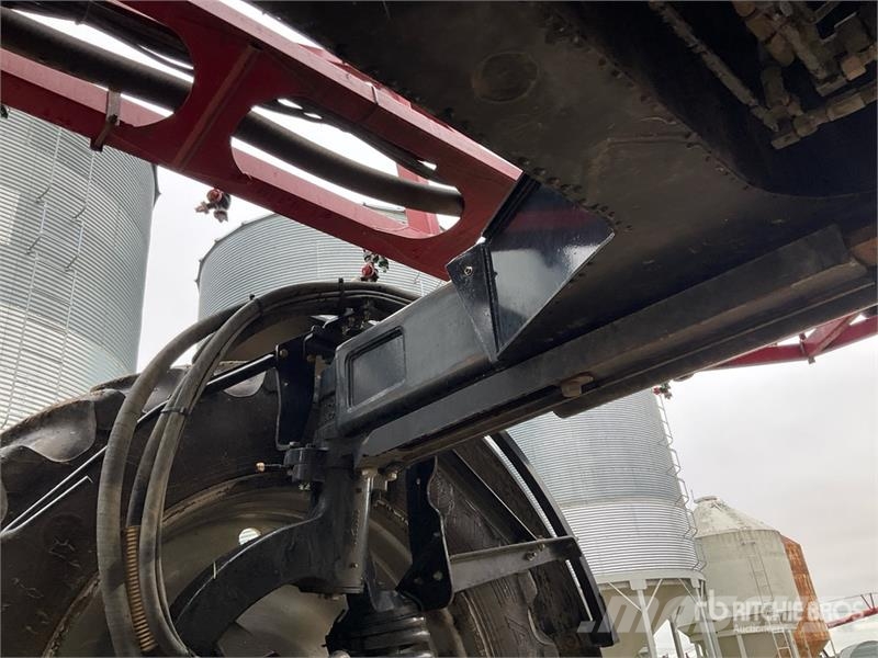 Case IH 4420 120 ft 4x4 High Clearance Self-Propelled Spra رشاشات ذاتية الحركة