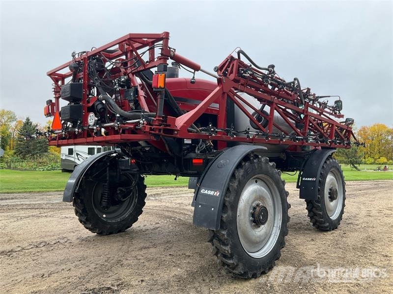 Case IH 4420 120 ft 4x4 High Clearance Self-Propelled Spra رشاشات ذاتية الحركة