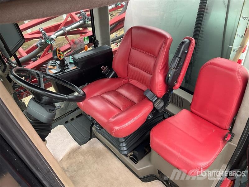 Case IH 4420 120 ft 4x4 High Clearance Self-Propelled Spra رشاشات ذاتية الحركة