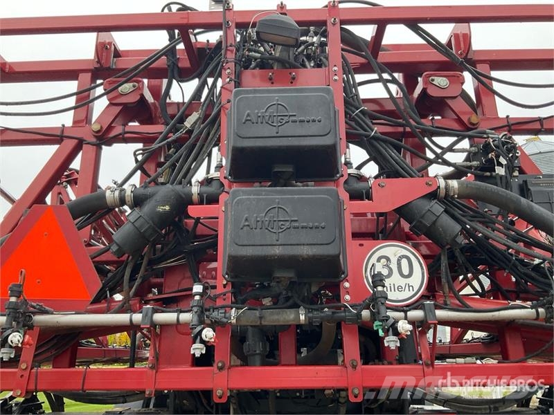 Case IH 4420 120 ft 4x4 High Clearance Self-Propelled Spra رشاشات ذاتية الحركة