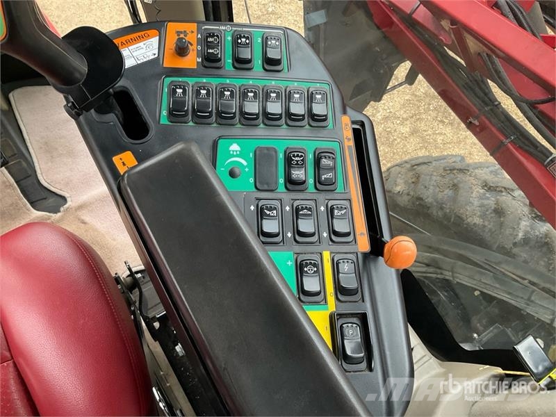 Case IH 4420 120 ft 4x4 High Clearance Self-Propelled Spra رشاشات ذاتية الحركة
