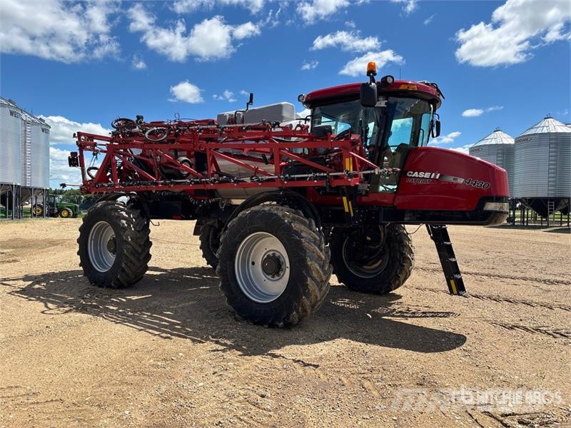 Case IH 4430 Pulverizadores autopropulsados