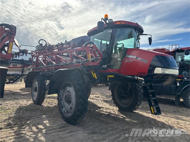 Case IH 4440 120 ft 4x4 High Clearance Self-Propelled Spra Pulverizadores autopropelidos