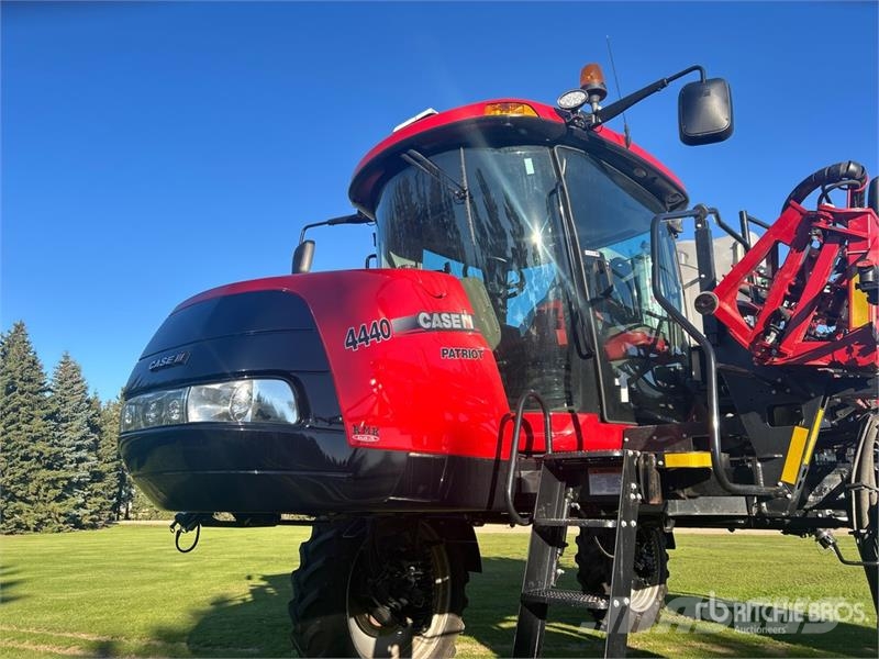 Case IH 4440 Patriot 120 ft 4x4 High Clearance Self-Propel Zelfrijdende spuitmachines
