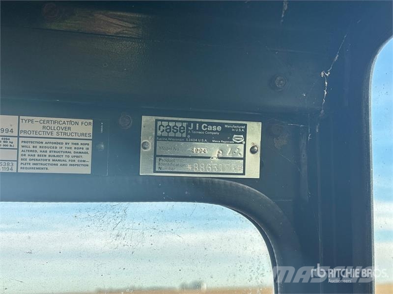 Case IH 4994 4WD Tractor (Inoperable) Трактори