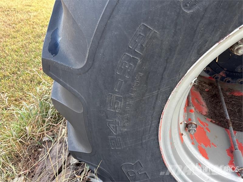 Case IH 4994 4WD Tractor (Inoperable) Трактори