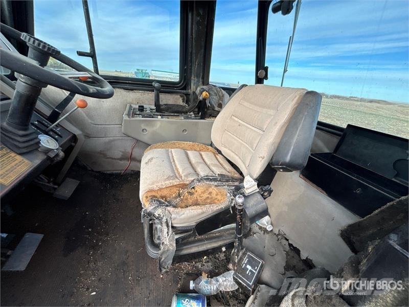 Case IH 4994 4WD Tractor (Inoperable) Трактори