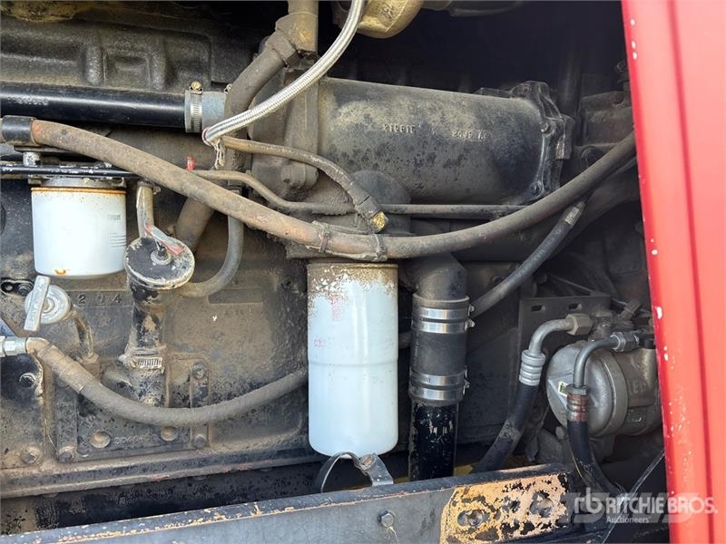 Case IH 4994 4WD Tractor (Inoperable) Трактори