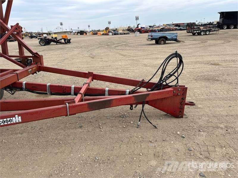 Case IH 5600 35 ft Chisel Plow Arados de cinzel