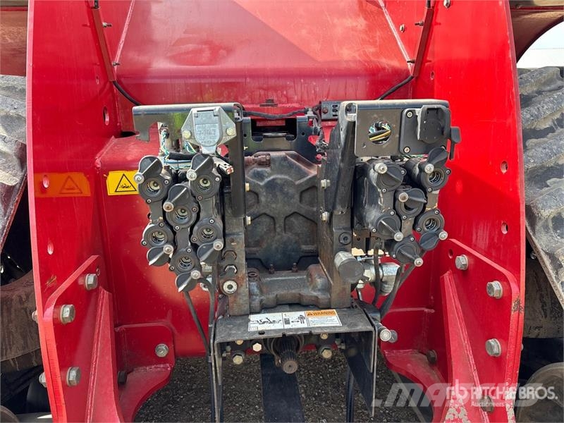 Case IH 600 Quadtrac Track Tractor Трактори