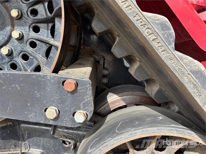 Case IH 600 Quadtrac Track Tractor Трактори