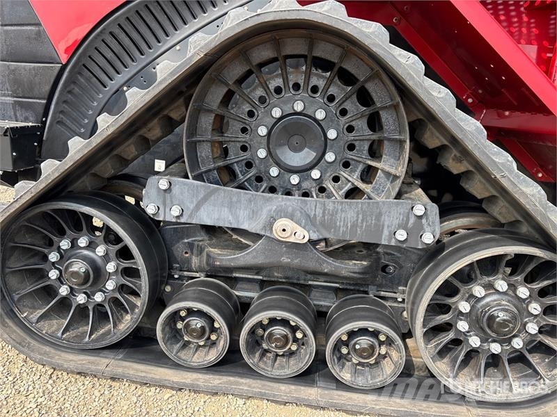 Case IH 645 Quadtrac Track Tractor Traktory