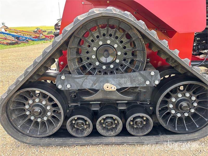 Case IH 645 Quadtrac Track Tractor Traktory