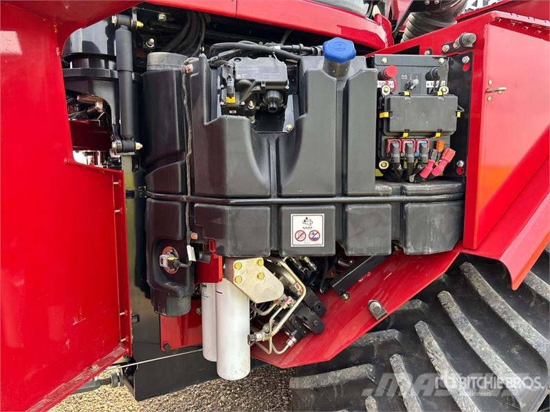 Case IH 645 Quadtrac Track Tractor Traktory