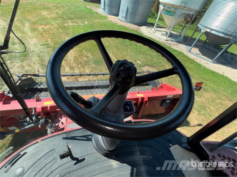 Case IH 7010 聯合收穫機