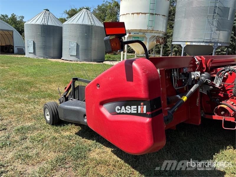Case IH 7010 聯合收穫機