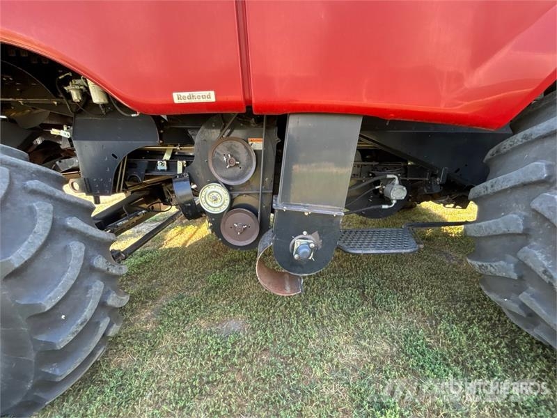 Case IH 7010 聯合收穫機