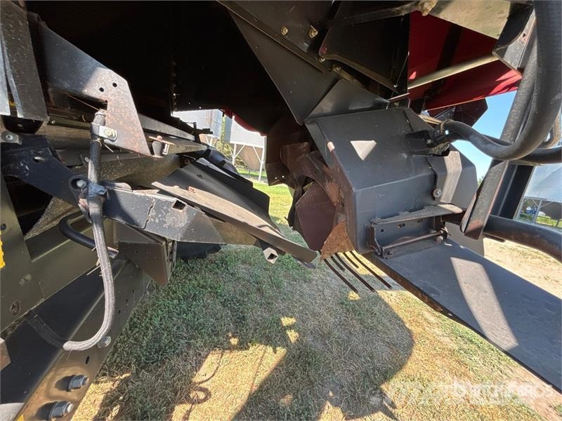 Case IH 7010 聯合收穫機