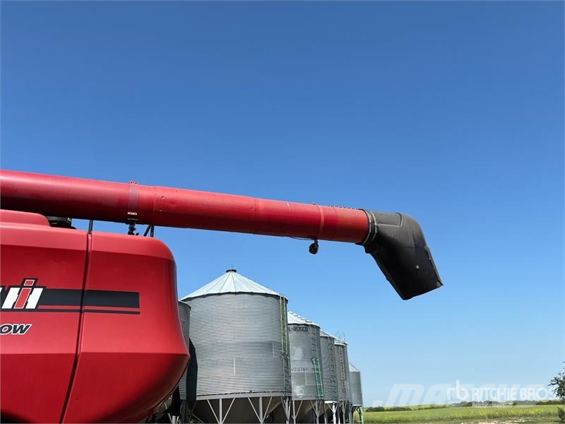 Case IH 7010 聯合收穫機