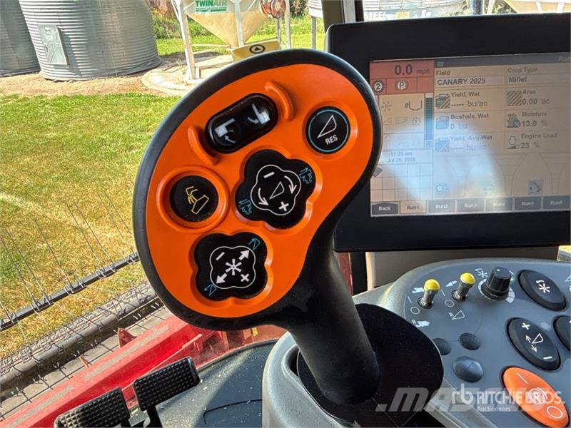 Case IH 7010 聯合收穫機