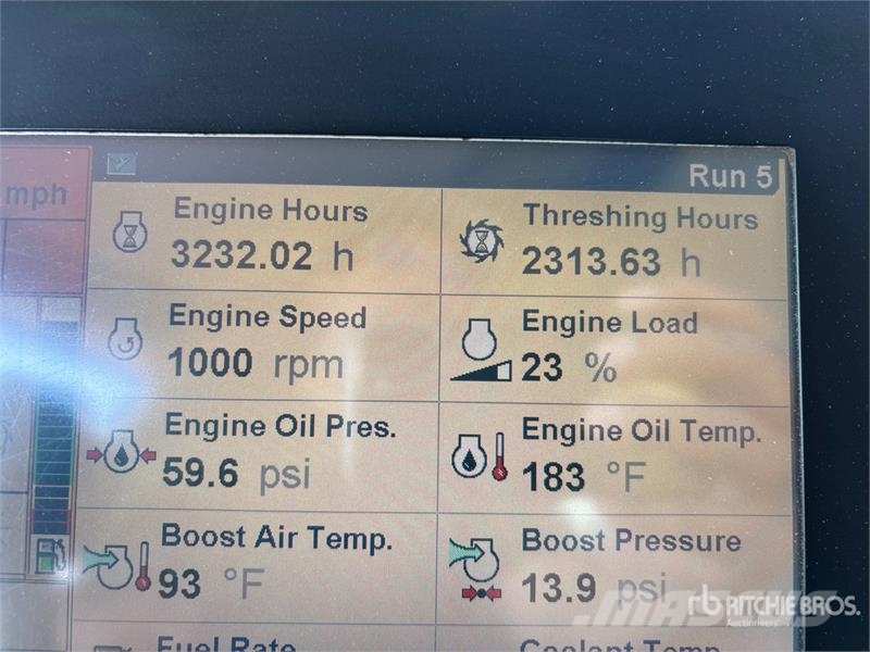 Case IH 7010 聯合收穫機