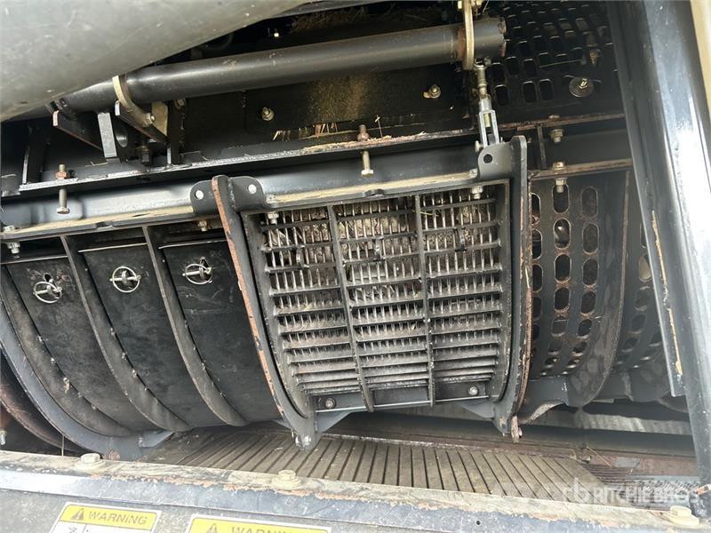 Case IH 7010 聯合收穫機