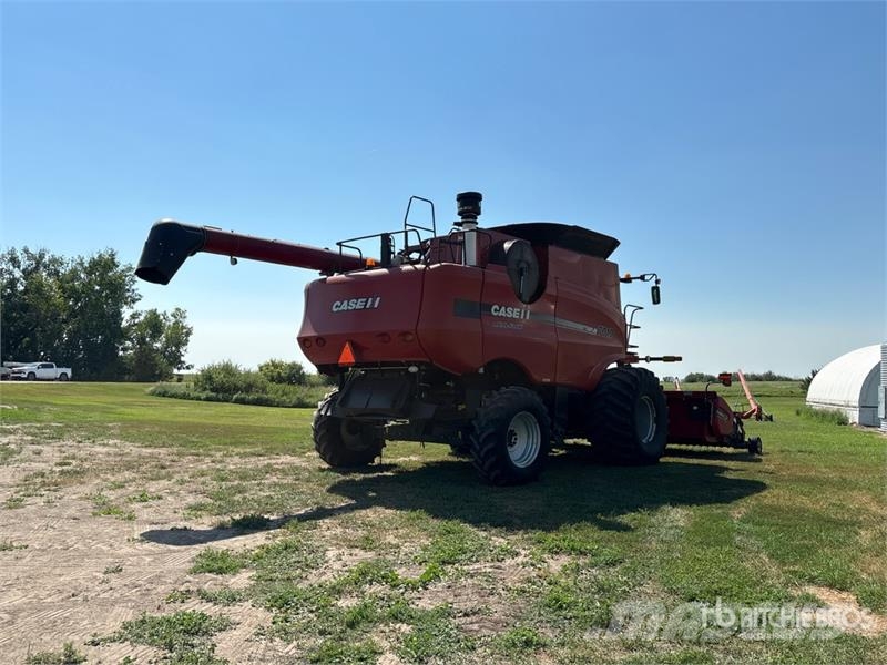 Case IH 7010 聯合收穫機