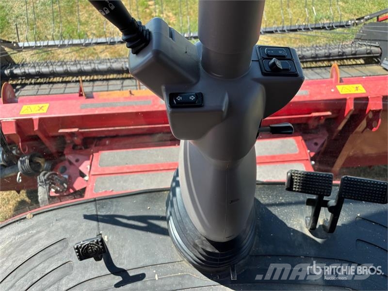 Case IH 7010 聯合收穫機