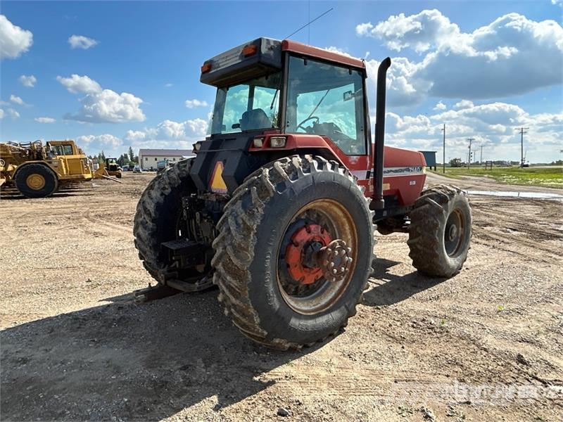 Case IH 7140 4WD Tractor Трактори