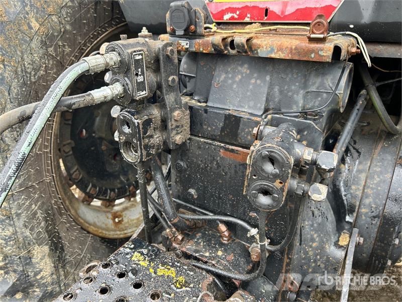 Case IH 7140 4WD Tractor Трактори